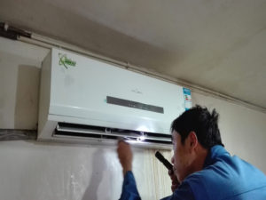 乌兰格力空调电话是多少